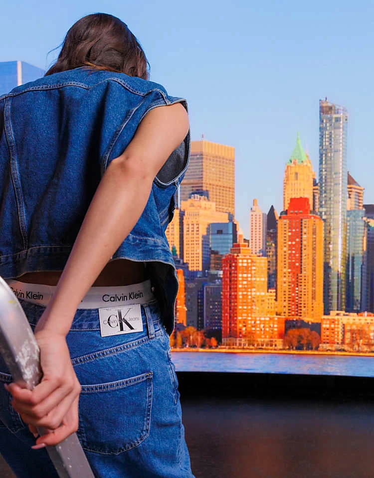 Calvin Klein Jeans 90's Straight Jean In Mid Wash For Women Denim Medium 2 Calvin Klein Jeans 90's Straight Jean In Mid Wash For Women Denim Medium - Image 2