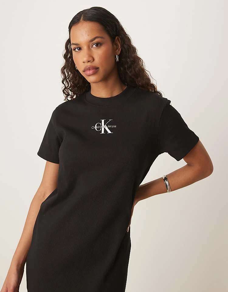 Unleash Your Style: The Ultimate Guide to Women’s Fashion Must-Haves -Klein Clothing Shop 208038116 2